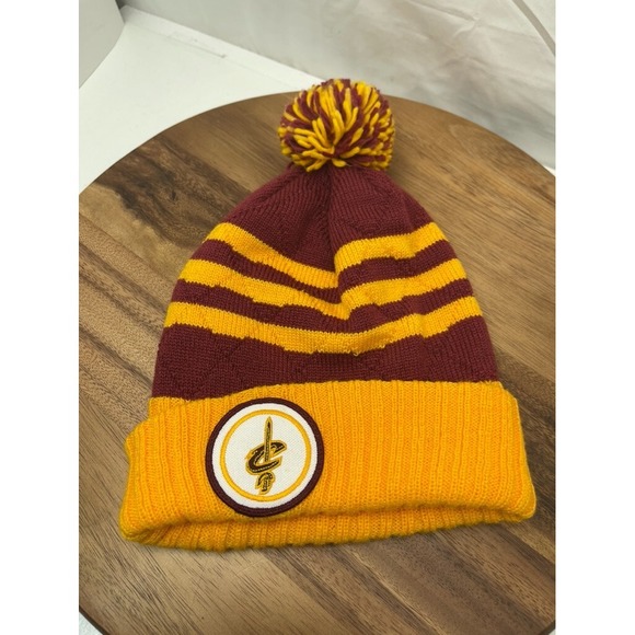 Mitchell & Ness Other - Cleveland Cavaliers Beanie Hat Mitchell and Ness BEANIE HAT Pom‎ Pom LOGO